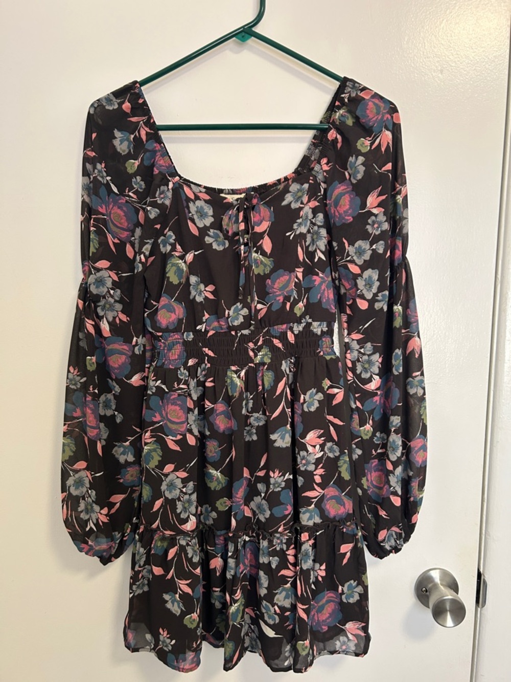BOHO peasant neckline XS silky-feel Floral Dress - Black with Multicolor Floral